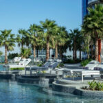 استخر هتل پارامونت دبی
