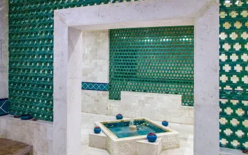 هتل زندیه ۵ ستاره شیراز